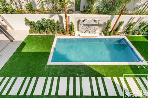 Вилла с 5 спальнями в District One, ОАЭ №136616 4