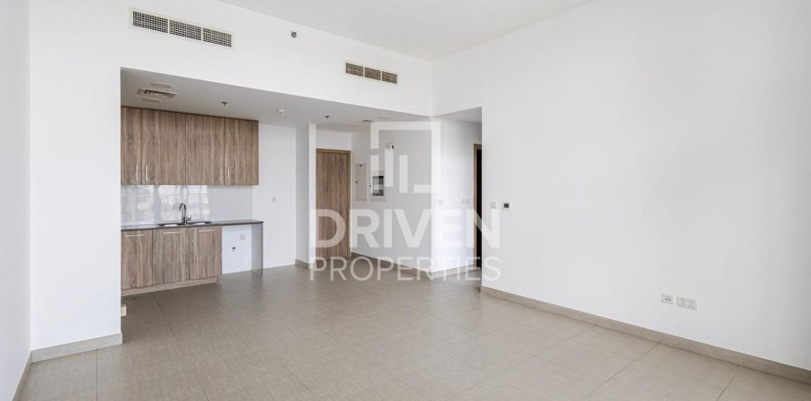 3 bedrooms Apartment in Town Square, UAE No. 138496