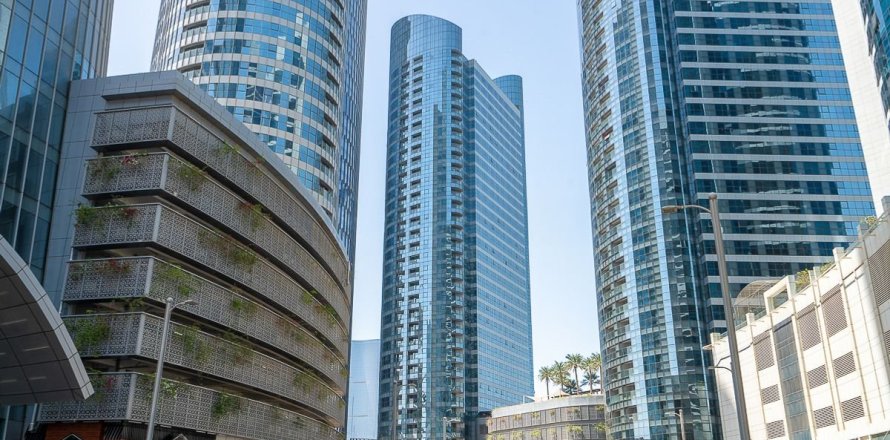 185m² Office in Al Reem Island, UAE No. 79696