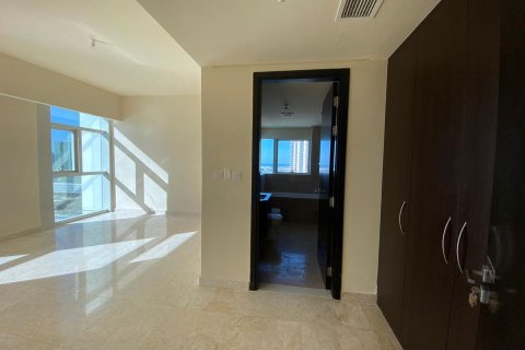 2 bedrooms Apartment in Al Reem Island, UAE No. 79684 9