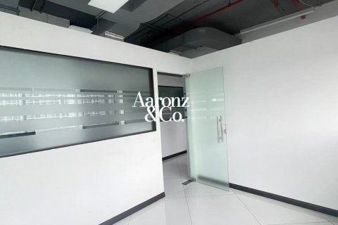 95m² Office in Business Bay, UAE No. 160125 10