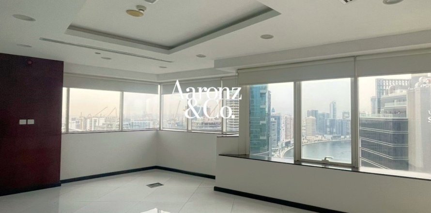 95m² Office in Business Bay, UAE No. 160125