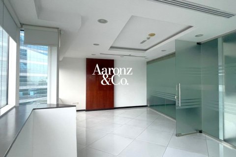 95m² Office in Business Bay, UAE No. 160125 12