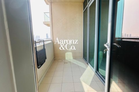 Apartment de 1 dormitorio en The Views, UAE No. 160126 8