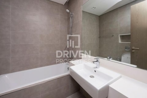 Apartment de 1 dormitorio en District One, UAE No. 206395 13