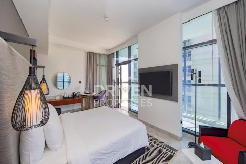 Appartement de Studio à Dolphin Tower, UAE No. 206393 7