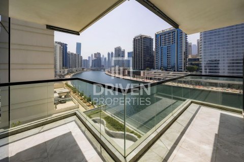 Appartement de Studio à Dolphin Tower, UAE No. 206393 13