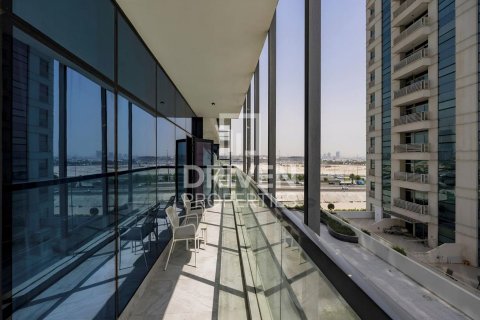 Appartement de Studio à Dolphin Tower, UAE No. 206393 10