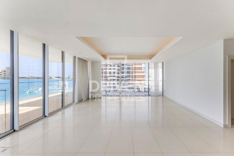 Appartement de 3 chambres à The Crescent, UAE No. 206394 7