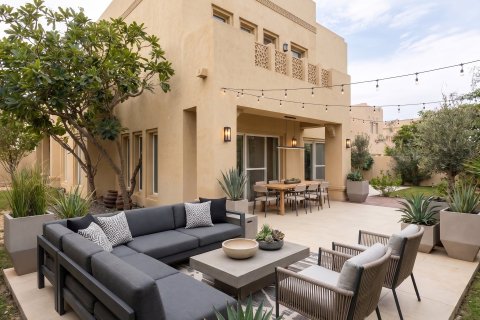 Villa de 5 chambres à Dubai, UAE No. 156461