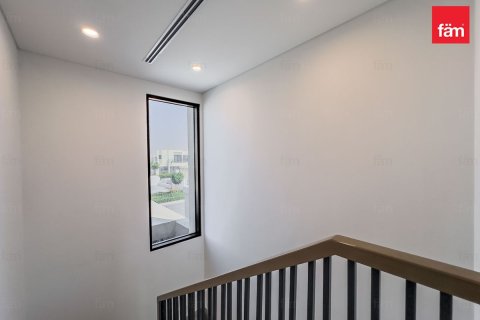 3 bedrooms Villa in Dubai, UAE No. 142536 17