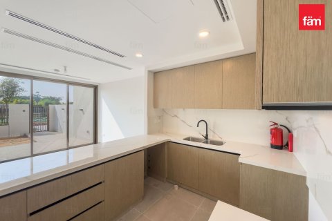 3 bedrooms Villa in Dubai, UAE No. 142536 14