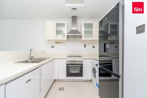 Apartment de 2 dormitorios en Dubai, UAE No. 142532 8