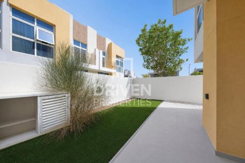 Townhouse de 3 dormitorios en Dubai, UAE No. 209252 19