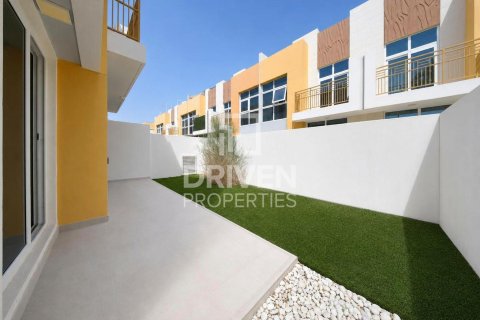 Townhouse de 3 dormitorios en Dubai, UAE No. 209252 17