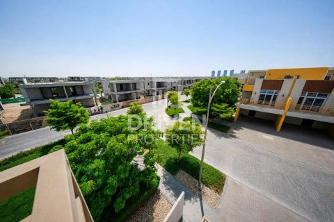 Townhouse de 3 dormitorios en Dubai, UAE No. 209252 23
