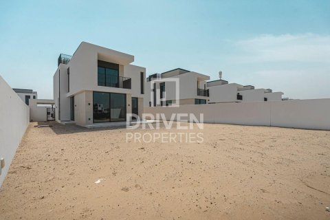 4 bedrooms Villa in EMAAR South, UAE No. 192902 8