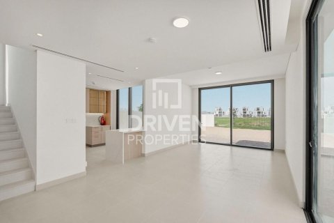 4 bedrooms Villa in EMAAR South, UAE No. 192902 5
