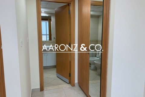 Квартира с 2 спальнями в Джумейра Лейк Тауэрс, ОАЭ №132771 10