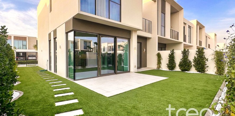 Townhouse de 4 dormitorios en The Valley, UAE No. 174093