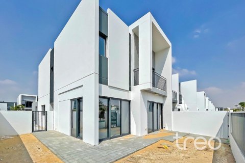 Townhouse de 4 dormitorios en Dubai, UAE No. 174094