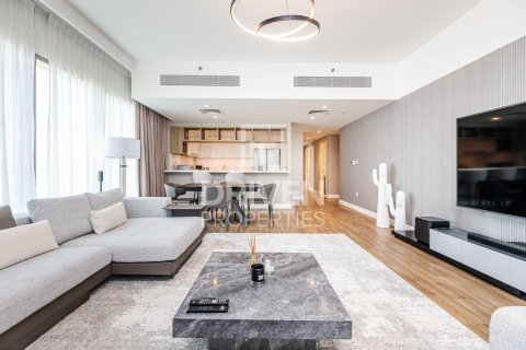 Apartment de 3 dormitorios en Downtown Views II, UAE No. 84445 1