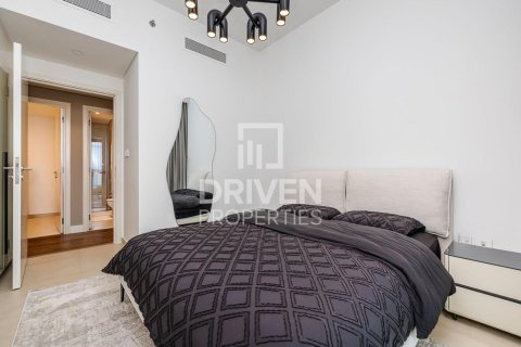 Apartment de 3 dormitorios en Downtown Views II, UAE No. 84445 6