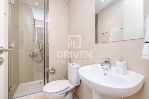 Apartment de 3 dormitorios en Downtown Views II, UAE No. 84445 16