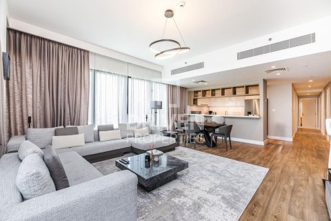 Apartment de 3 dormitorios en Downtown Views II, UAE No. 84445 5