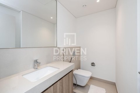 Apartment de 3 dormitorios en Downtown Views II, UAE No. 84445 17