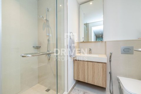 Apartment de 3 dormitorios en Downtown Views II, UAE No. 84445 18