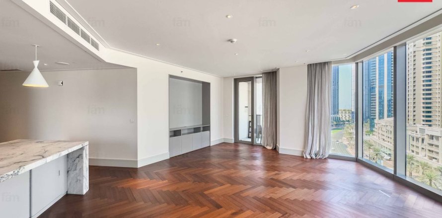 3 bedrooms Apartment in Downtown Dubai (Downtown Burj Dubai), UAE No. 143718