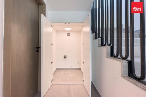 3 غرف نوم تاون هاوس  رقم 126049 6