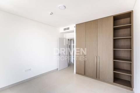 Appartement de 2 chambres à EMAAR Beachfront, UAE No. 209945 10