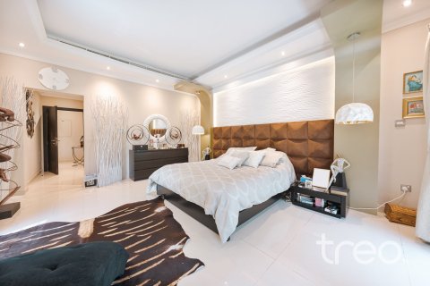 Villa de 4 dormitorios en The Villa, UAE No. 206095 24