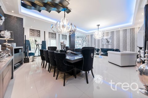 Villa de 4 dormitorios en The Villa, UAE No. 206095 12