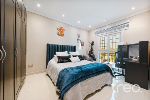 Villa de 4 dormitorios en The Villa, UAE No. 206095 15