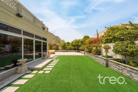 Villa de 4 dormitorios en Meadows, UAE No. 206092 19