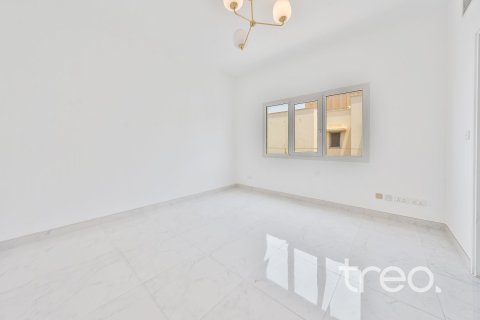 Villa de 4 dormitorios en Meadows, UAE No. 206092 15