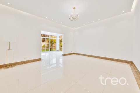 Villa de 4 dormitorios en Meadows, UAE No. 206092 6