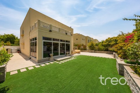 Villa de 4 dormitorios en Meadows, UAE No. 206092