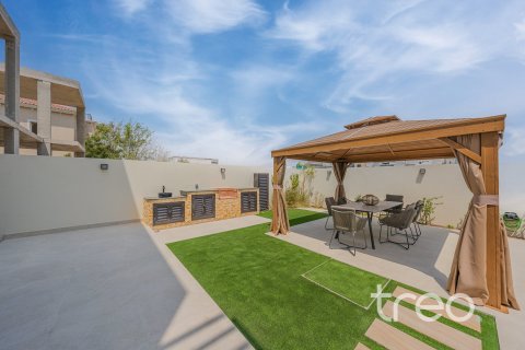 Villa de 4 dormitorios en Jumeirah Park, UAE No. 206090 10