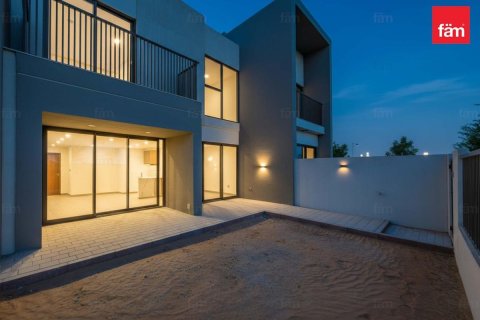 Villa de 4 dormitorios en Dubai, UAE No. 135618 20