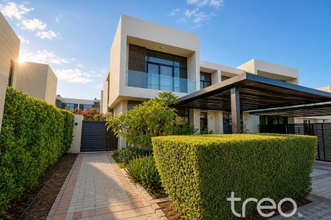 5 bedrooms Townhouse in DAMAC Hills (Akoya by DAMAC), UAE No. 199137