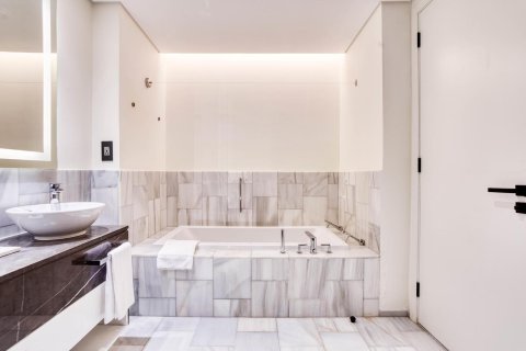 3 bedrooms Apartment  No. 107849 21