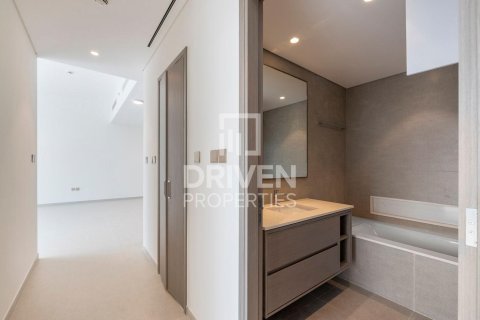 Apartment de 2 dormitorios en Opera District, UAE No. 84478 13