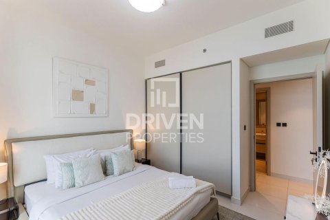 Квартира с 1 спальней в EMAAR Beachfront, ОАЭ №193476 4
