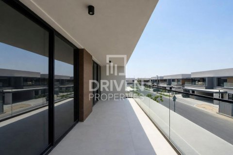 Вилла с 5 спальнями в Dubai Land, ОАЭ №193480 29