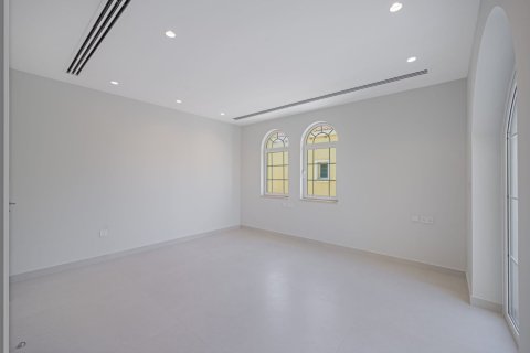 Villa de 5 dormitorios en Jumeirah Park, UAE No. 154494 3