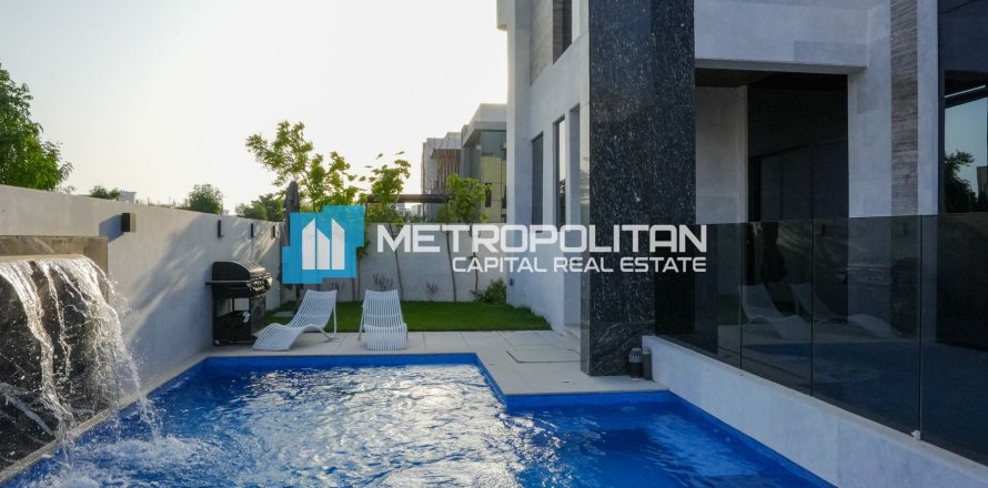 Вилла с 4 спальнями на Остров Яс, ОАЭ №120564